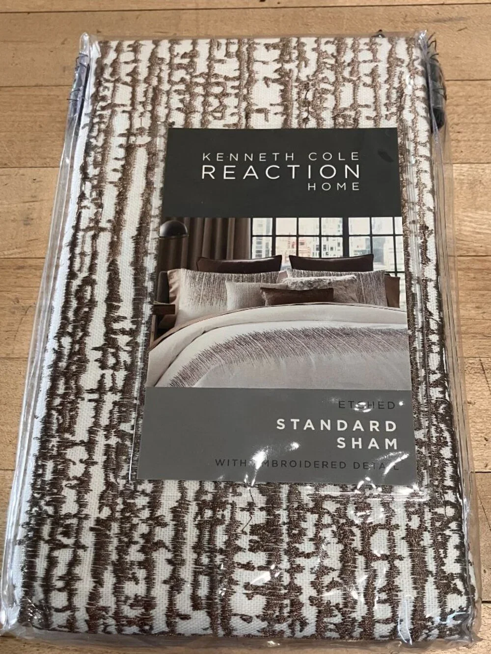 Kenneth Cole Reaction (SET OF 2) Etched European Pillow Shams White Brown AN NWT